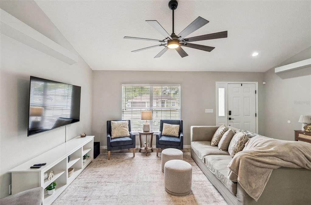 165 Quail Oaks Circle - Photo 4