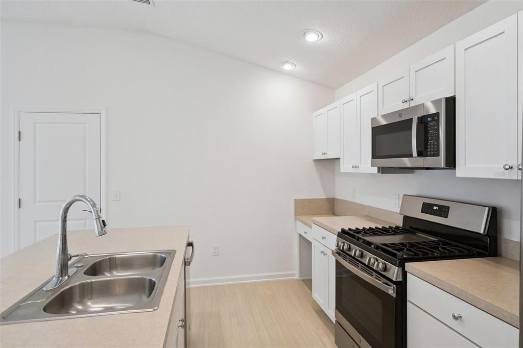 7548 Kuenher Court - Photo 9