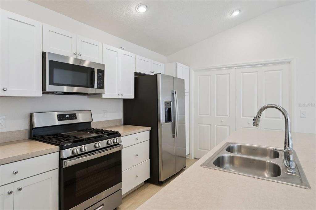 7548 Kuenher Court - Photo 8