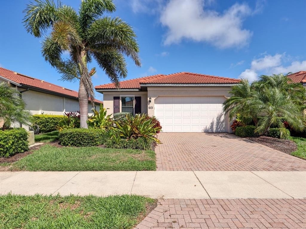 10424 Crooked Creek Drive - Photo 0