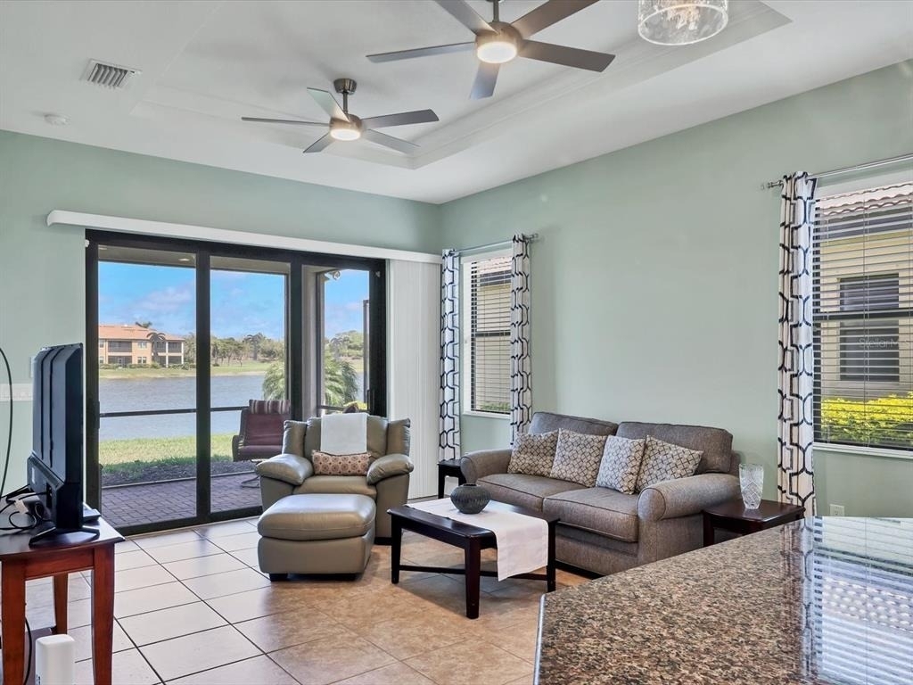 10424 Crooked Creek Drive - Photo 9