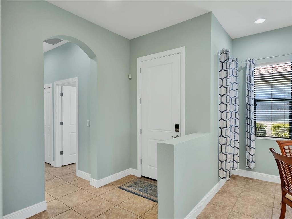 10424 Crooked Creek Drive - Photo 5