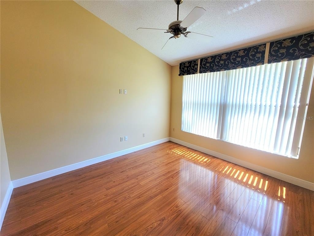 4220 Pinebrook Circle - Photo 4