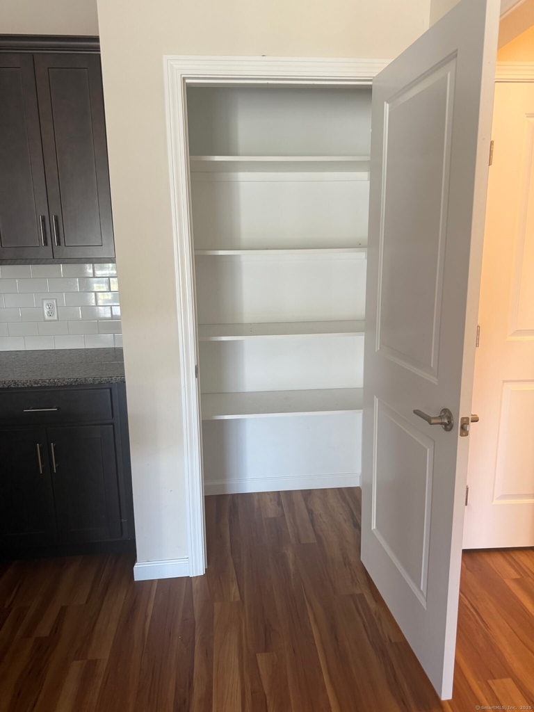 301 Main Street - Photo 8