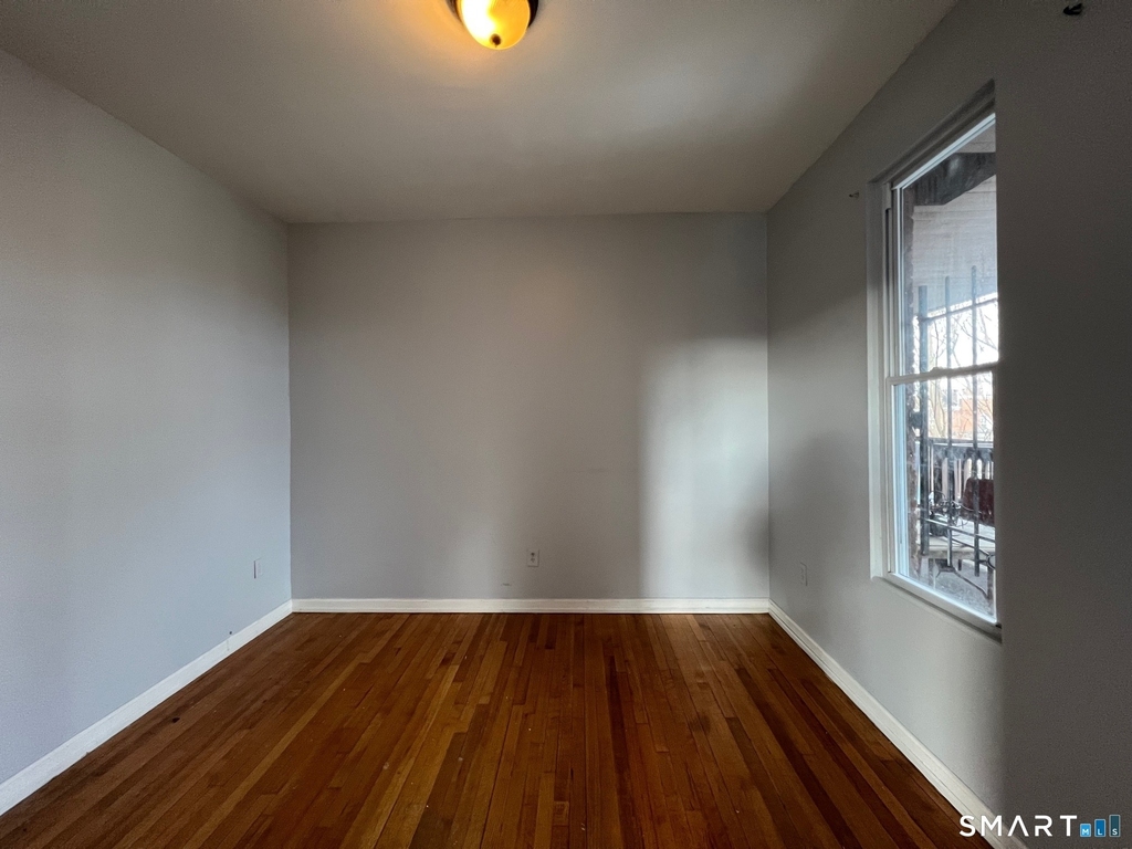 162 William Street - Photo 5