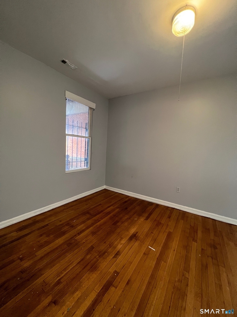 162 William Street - Photo 4
