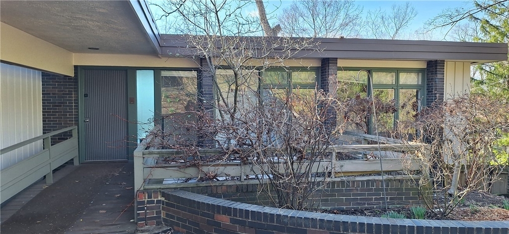 90 E Woodland - Photo 2