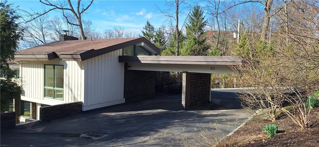 90 E Woodland - Photo 0