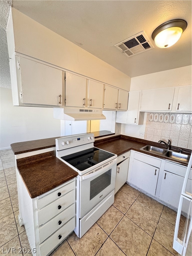 3356 Sylvia Street - Photo 8