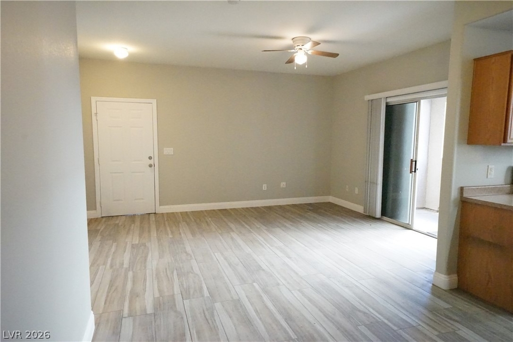 9330 W Maule Avenue - Photo 8