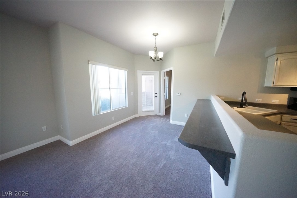 10245 S Maryland Parkway - Photo 7