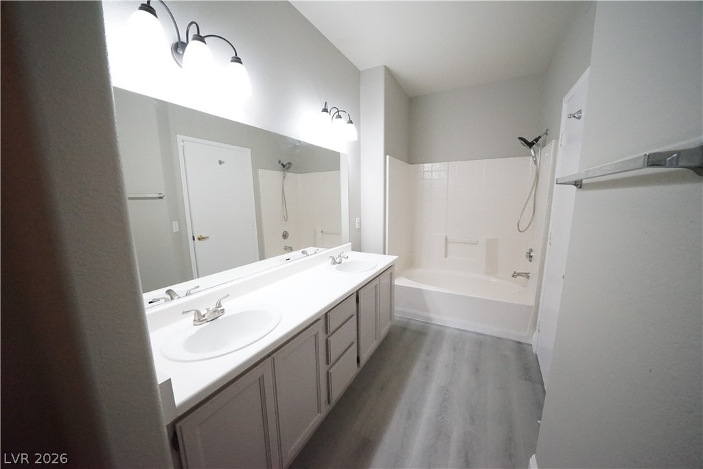 10245 S Maryland Parkway - Photo 17