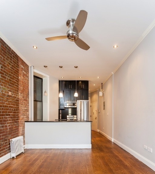 60 Avenue B - Photo 0