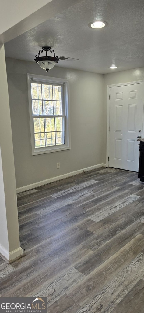 1280 Elizabeth Avenue Sw - Photo 2