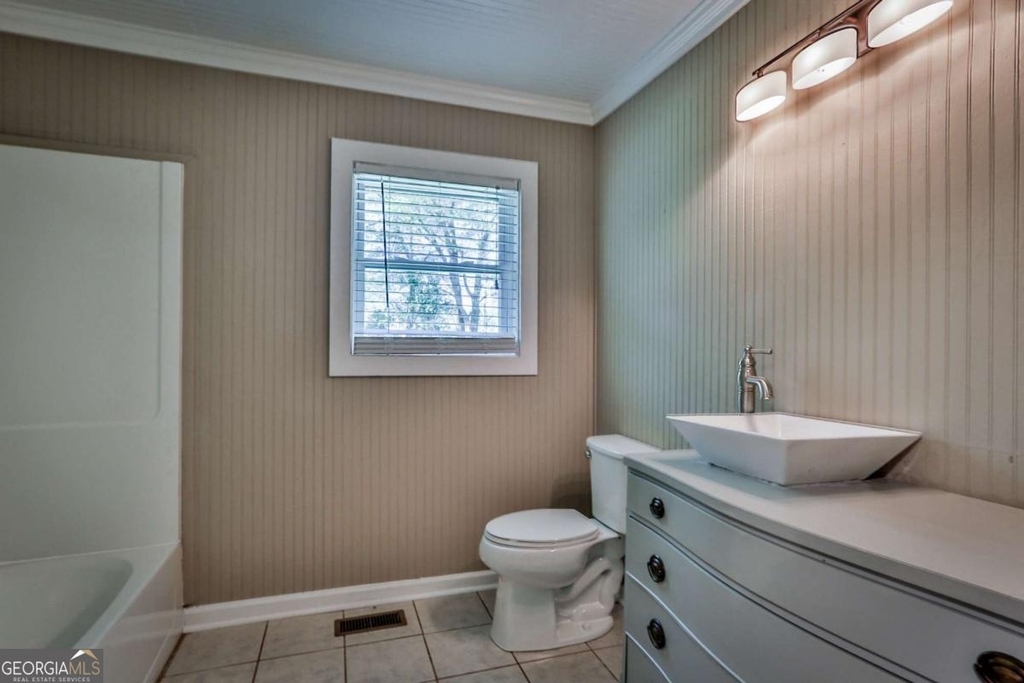 680 North Avenue - Photo 19