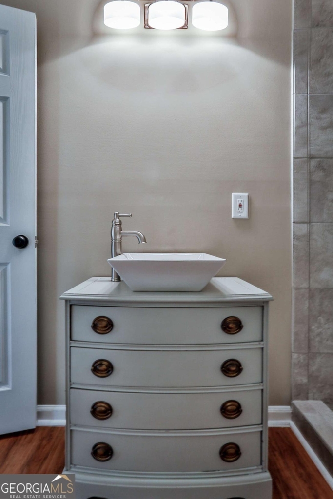 680 North Avenue - Photo 13