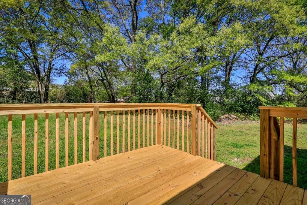 680 North Avenue - Photo 4