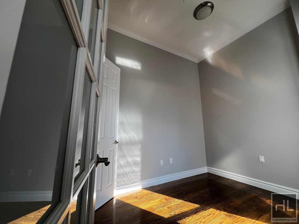 East 13th Street - Photo 2