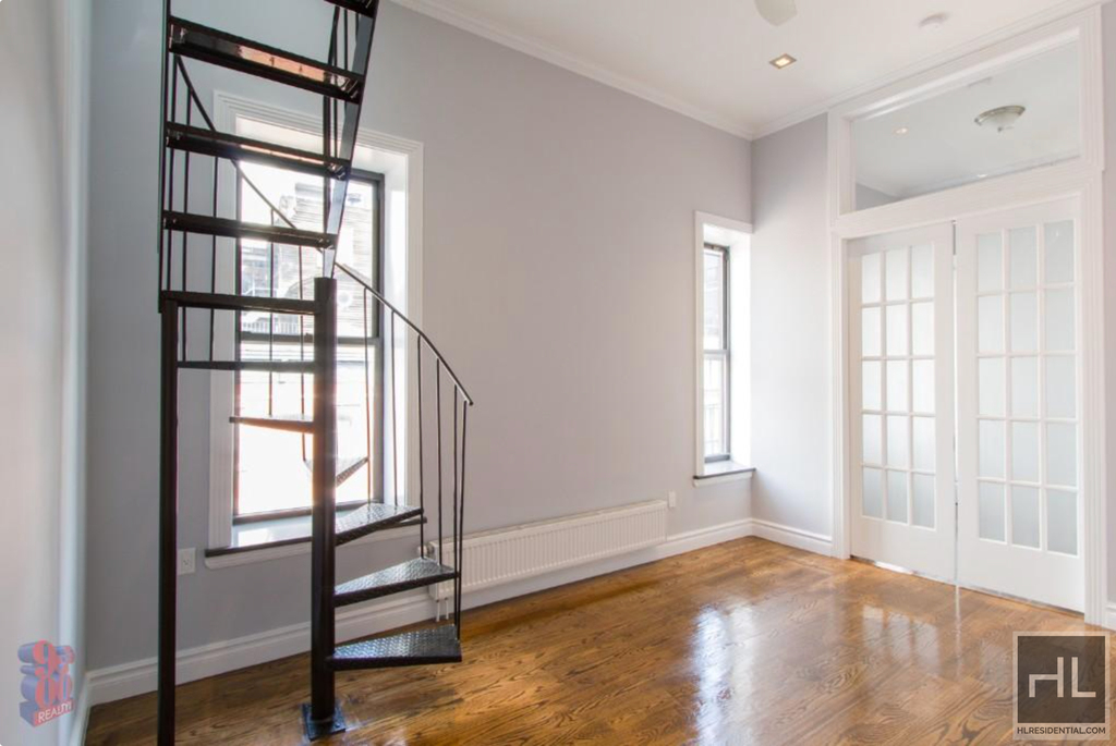 East 13th Street - Photo 10