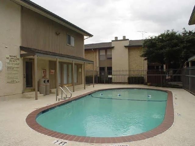 12816 Midway Road - Photo 18