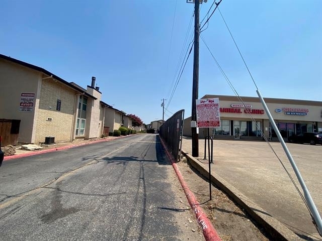 12816 Midway Road - Photo 21