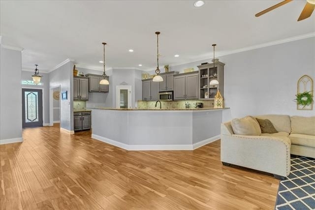3300 Fountain Way - Photo 8