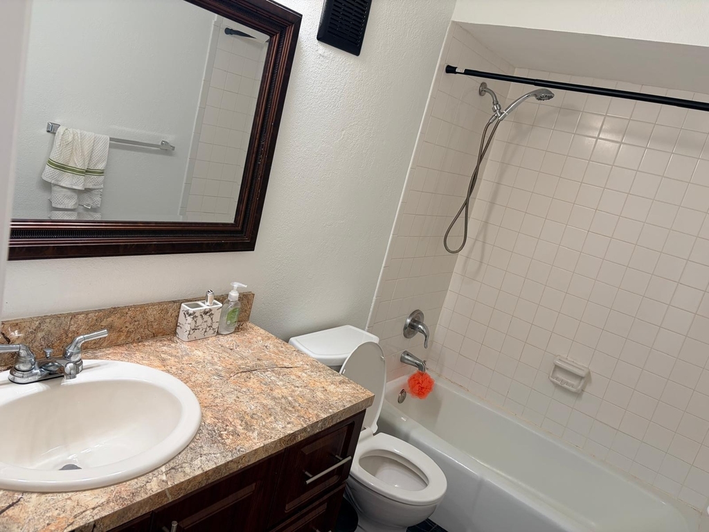 1641 Fairway Road - Photo 6