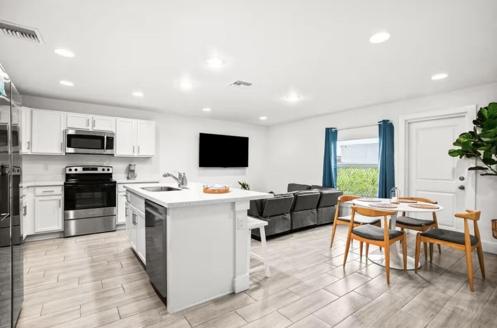 565 Lilac Court - Photo 4