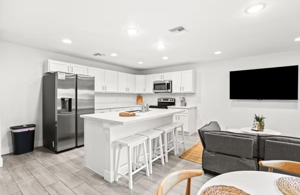 565 Lilac Court - Photo 1