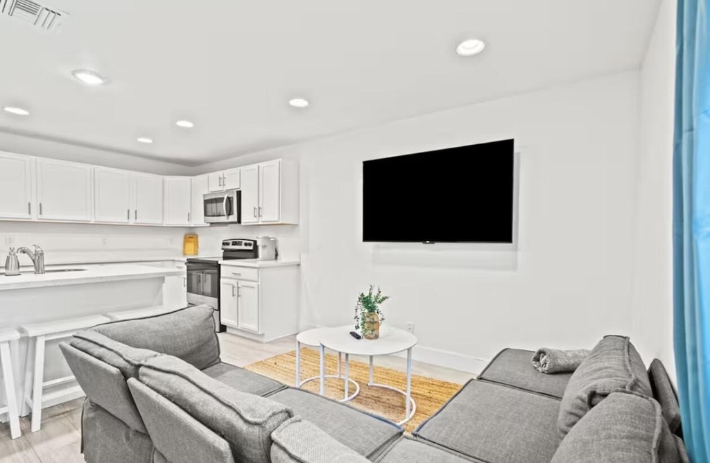 565 Lilac Court - Photo 8