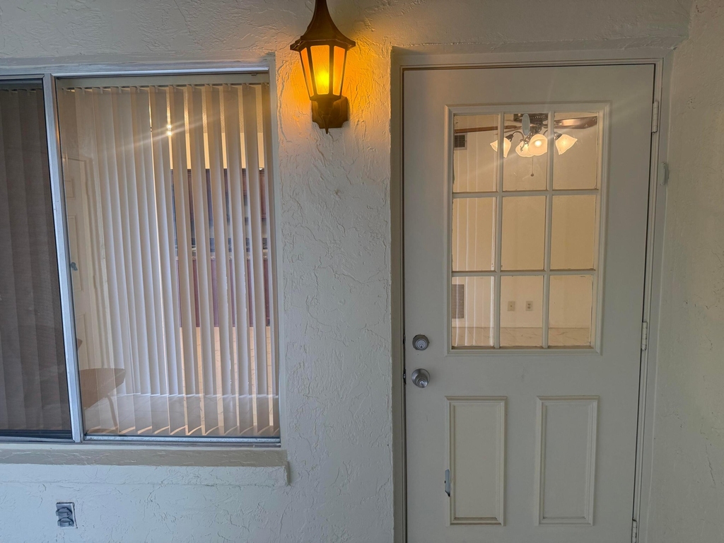 211 Pine Hov Circle - Photo 0