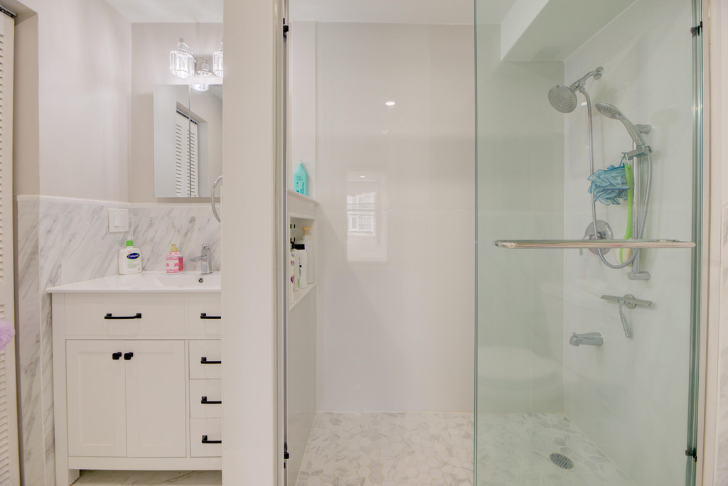 305 N Pompano Beach Boulevard - Photo 11