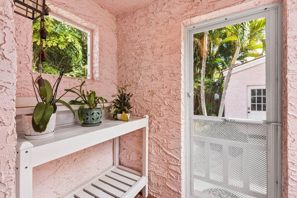 217 Se Coconut Avenue - Photo 25