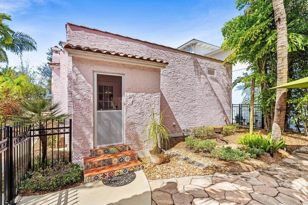 217 Se Coconut Avenue - Photo 26