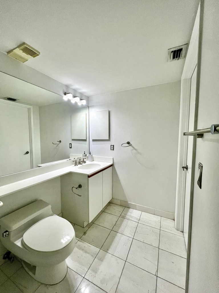 3400 Ne 192nd Street - Photo 10