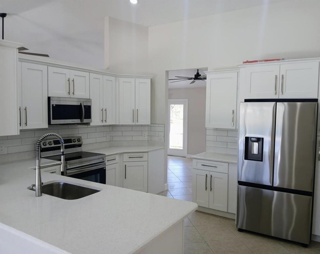 3450 Sw Martin Street - Photo 6