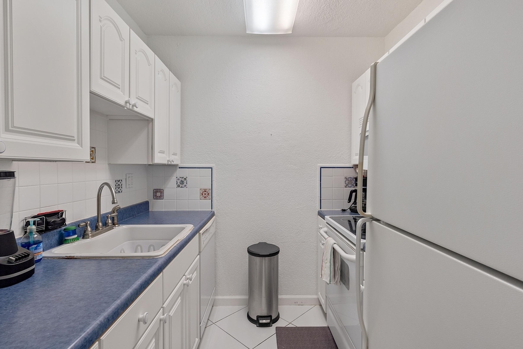 2565 S Ocean Boulevard - Photo 7