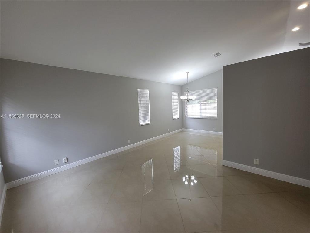 928 Falling Water Road - Photo 5