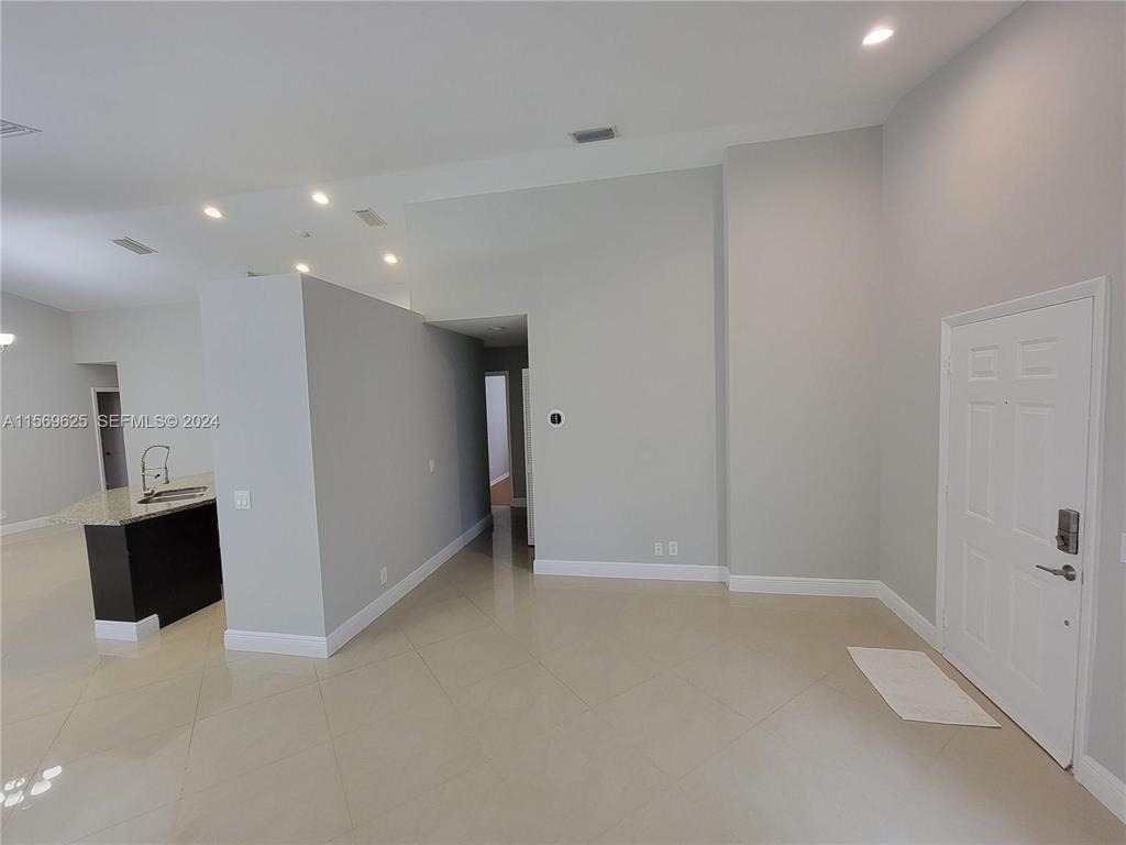 928 Falling Water Road - Photo 8
