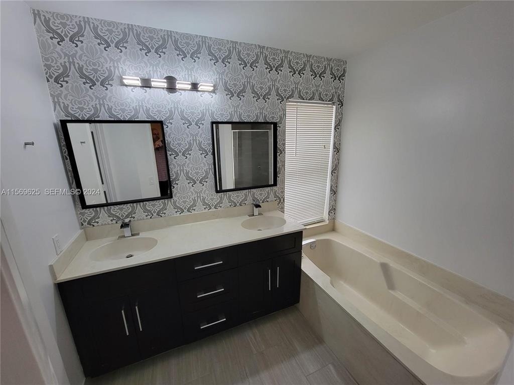 928 Falling Water Road - Photo 13