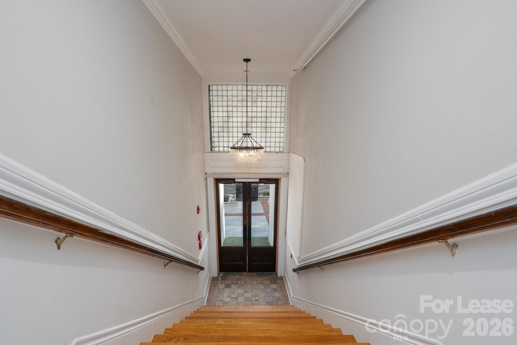 52 Union Street S - Photo 17
