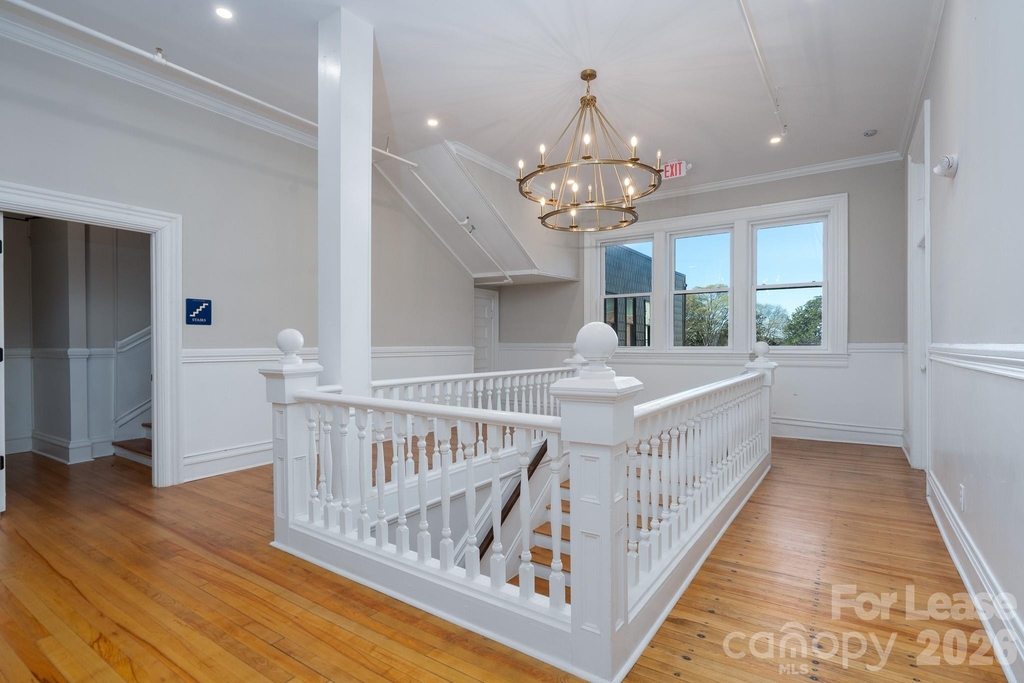 52 Union Street S - Photo 15