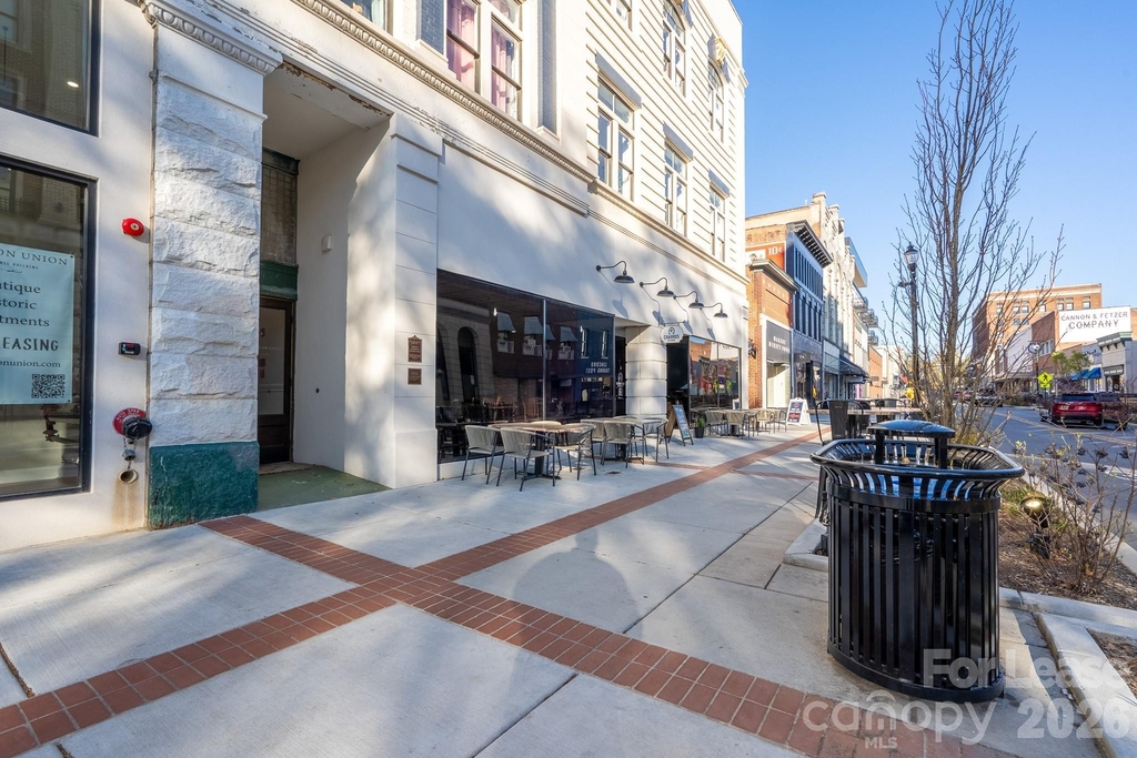 52 Union Street S - Photo 19