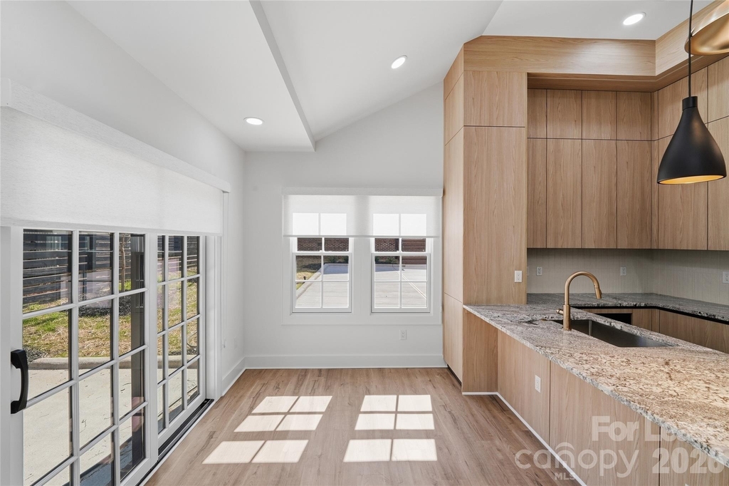 1840 Merriman Avenue - Photo 2