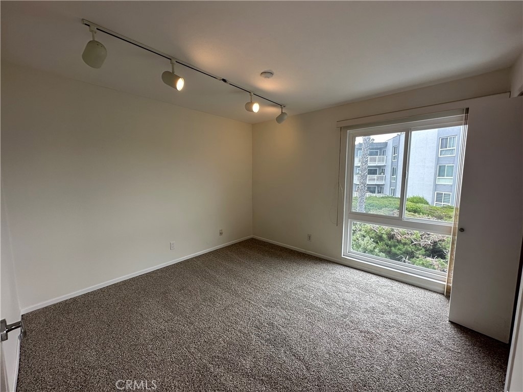 640 The Village - Photo 16