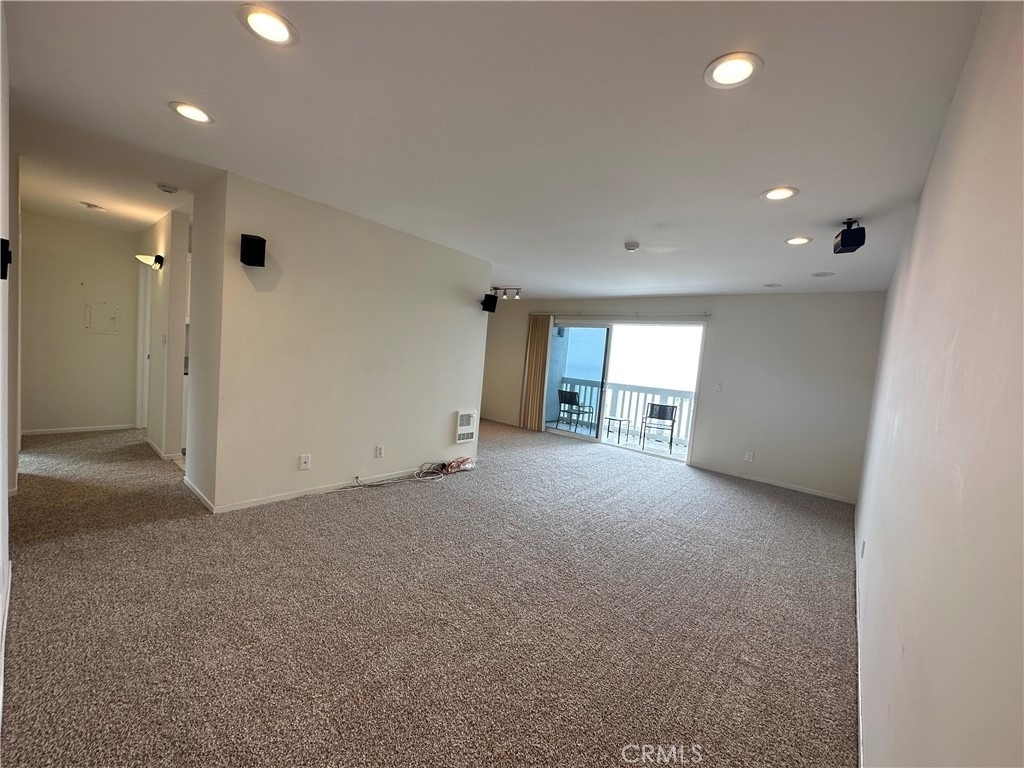 640 The Village - Photo 4