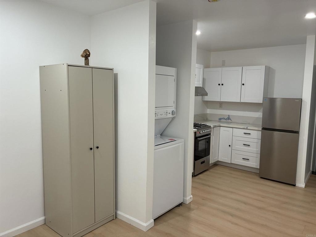 586 Del Mar Ave #b - Photo 5