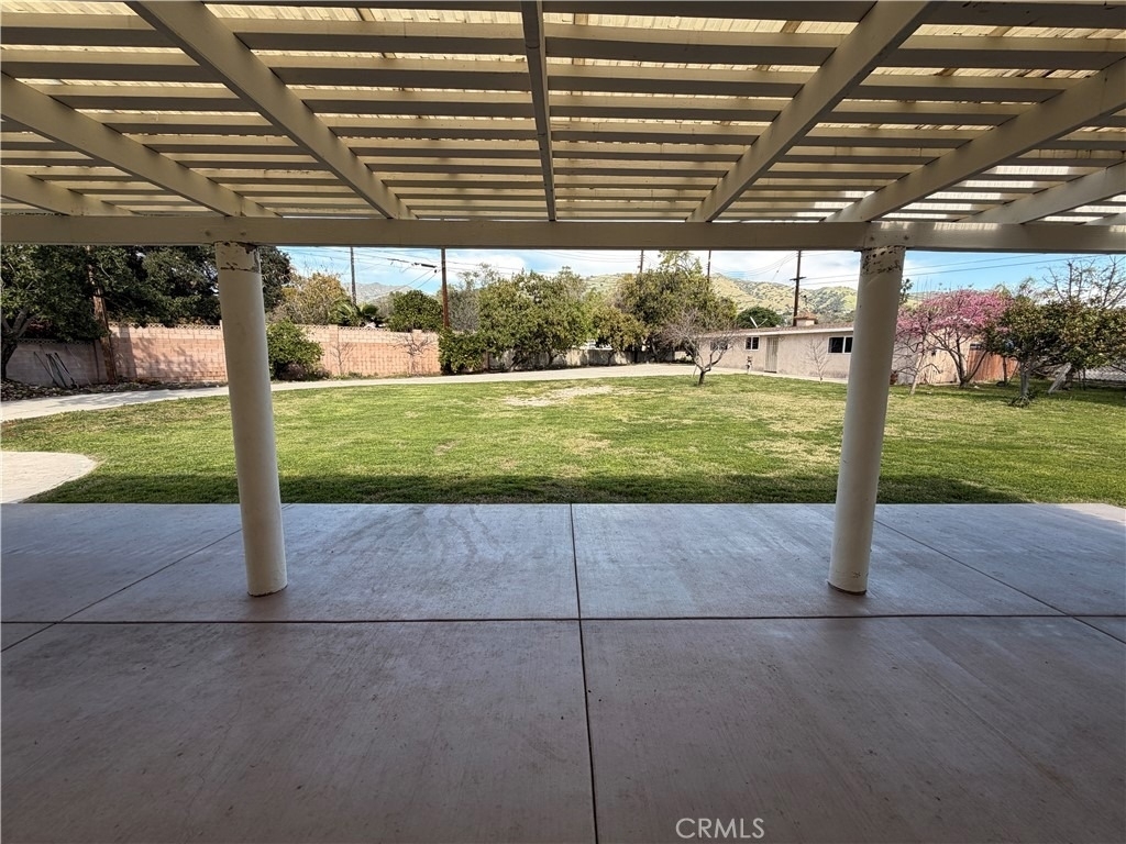 1429 Underhill - Photo 17