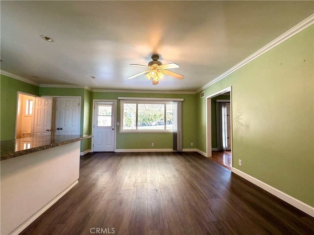 1429 Underhill - Photo 2