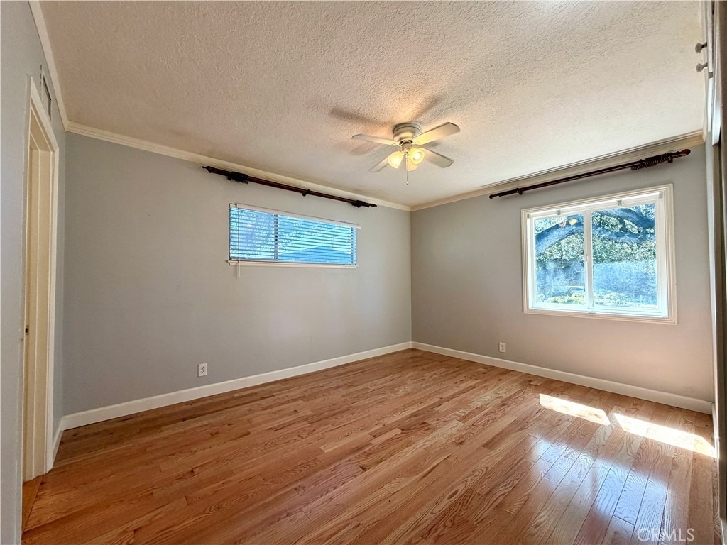 1429 Underhill - Photo 14